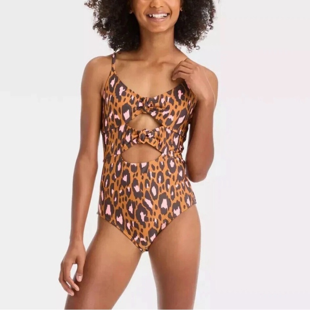 Art Class Wild Patterned Swimsuit